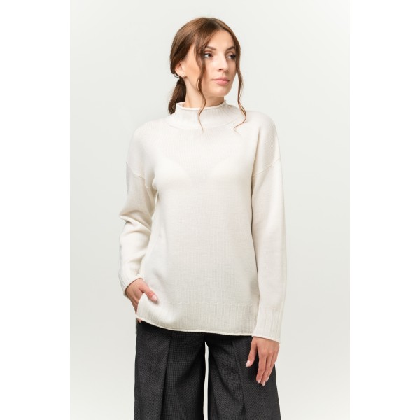 8243 24411 White