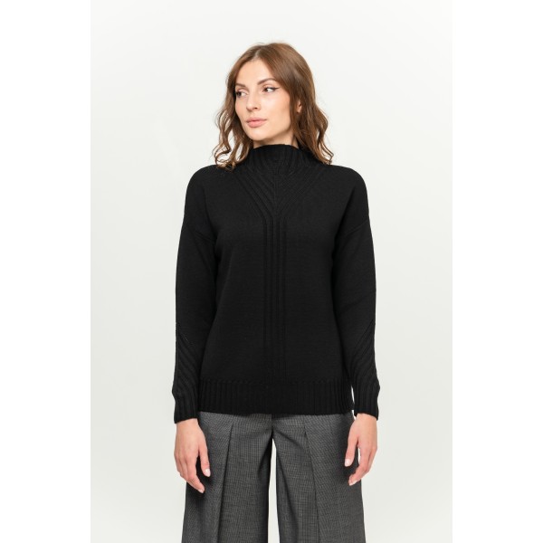 8274 600	Black